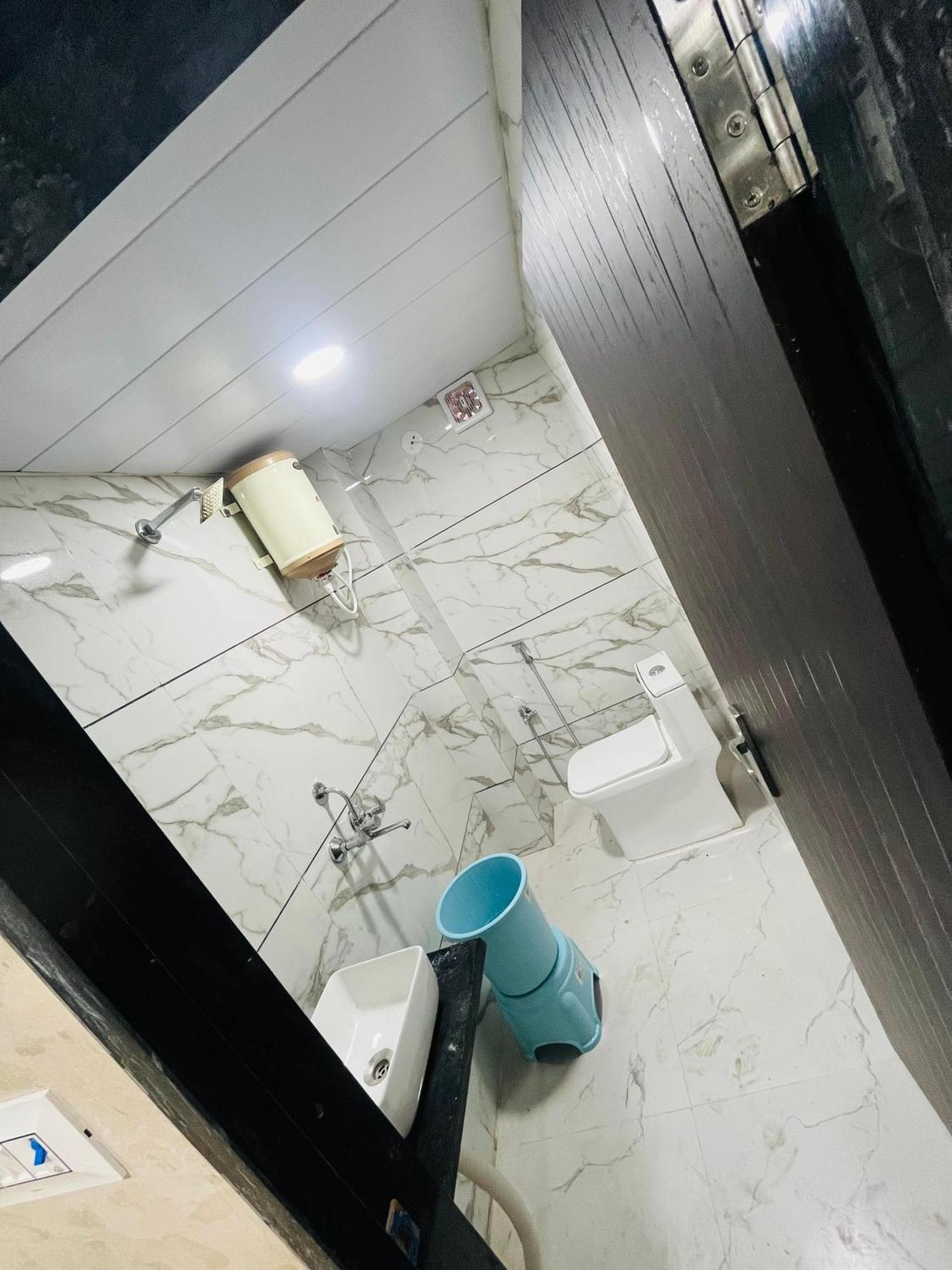 Hotel Sk Tower Ujjain Extérieur photo